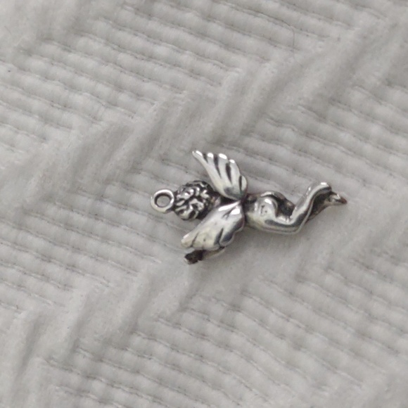 Sterling Silver Cherub Charm for a Bracelet or Necklace. 1 X 1/2 inches. EC - Picture 2 of 4